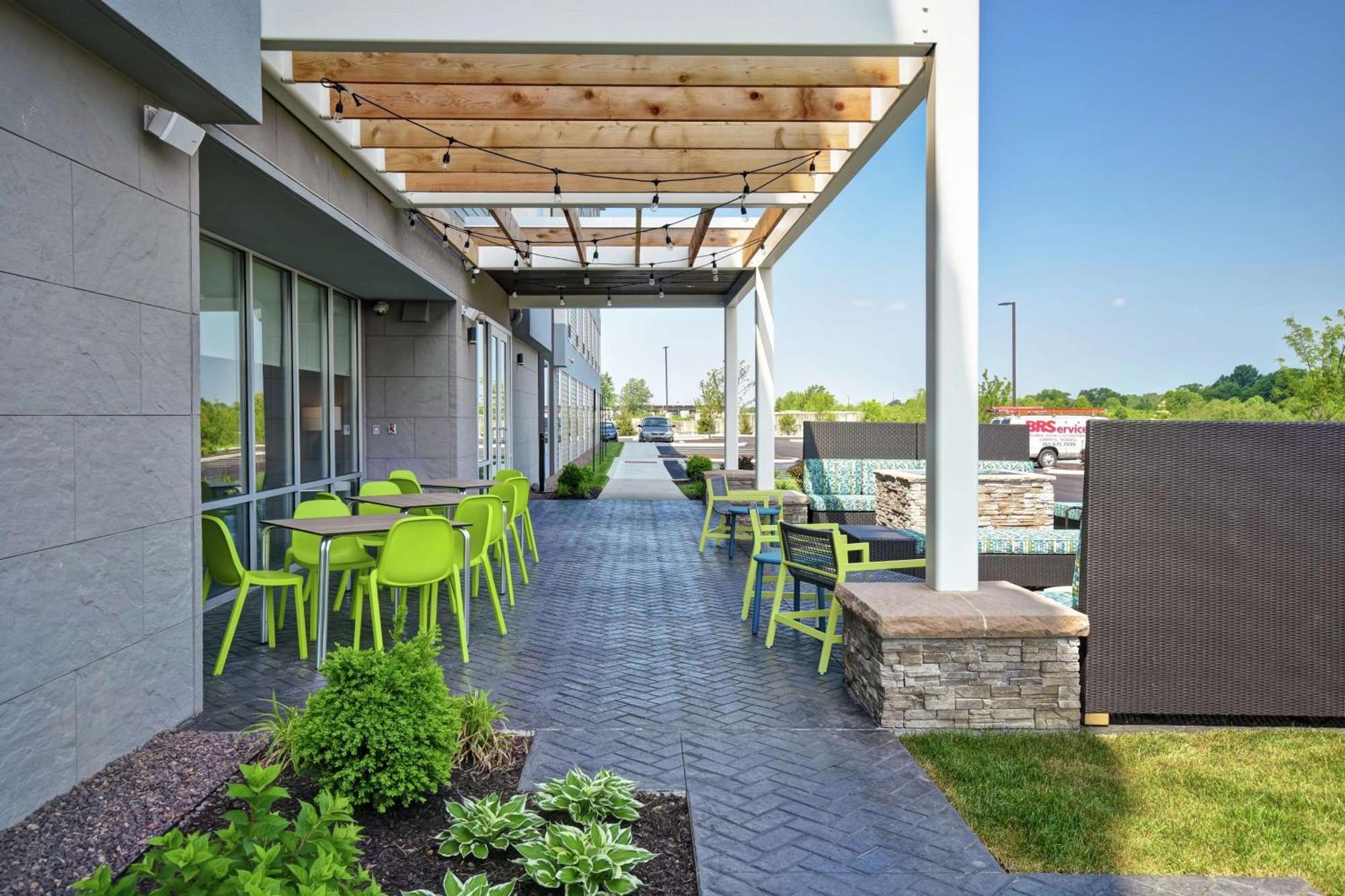 Home2 Suites By Hilton Terre Haute Exterior foto